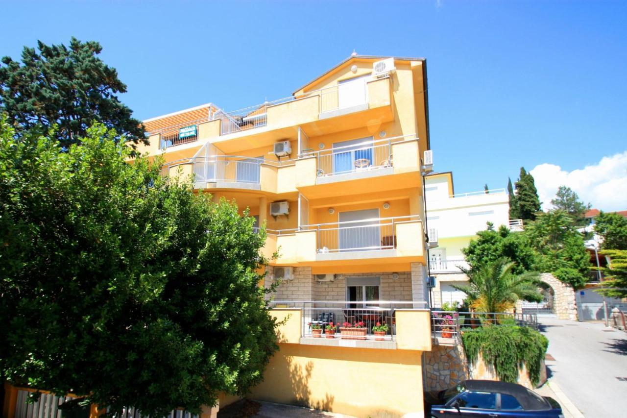 Duerr Apartamento Crikvenica Exterior foto