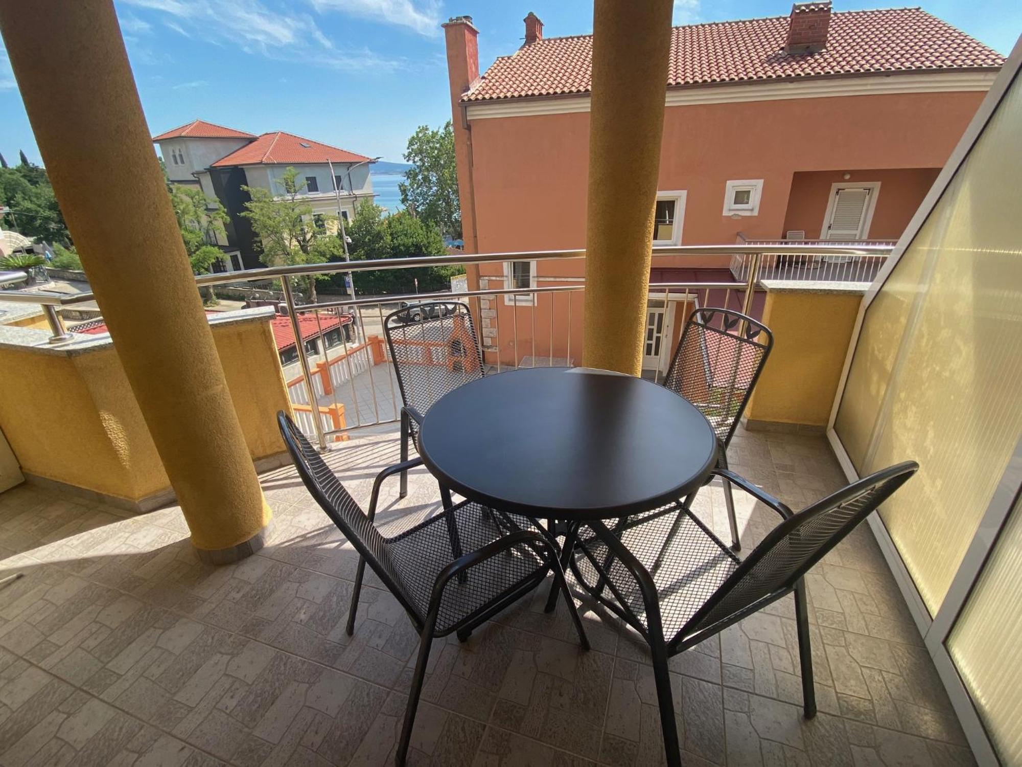 Duerr Apartamento Crikvenica Exterior foto